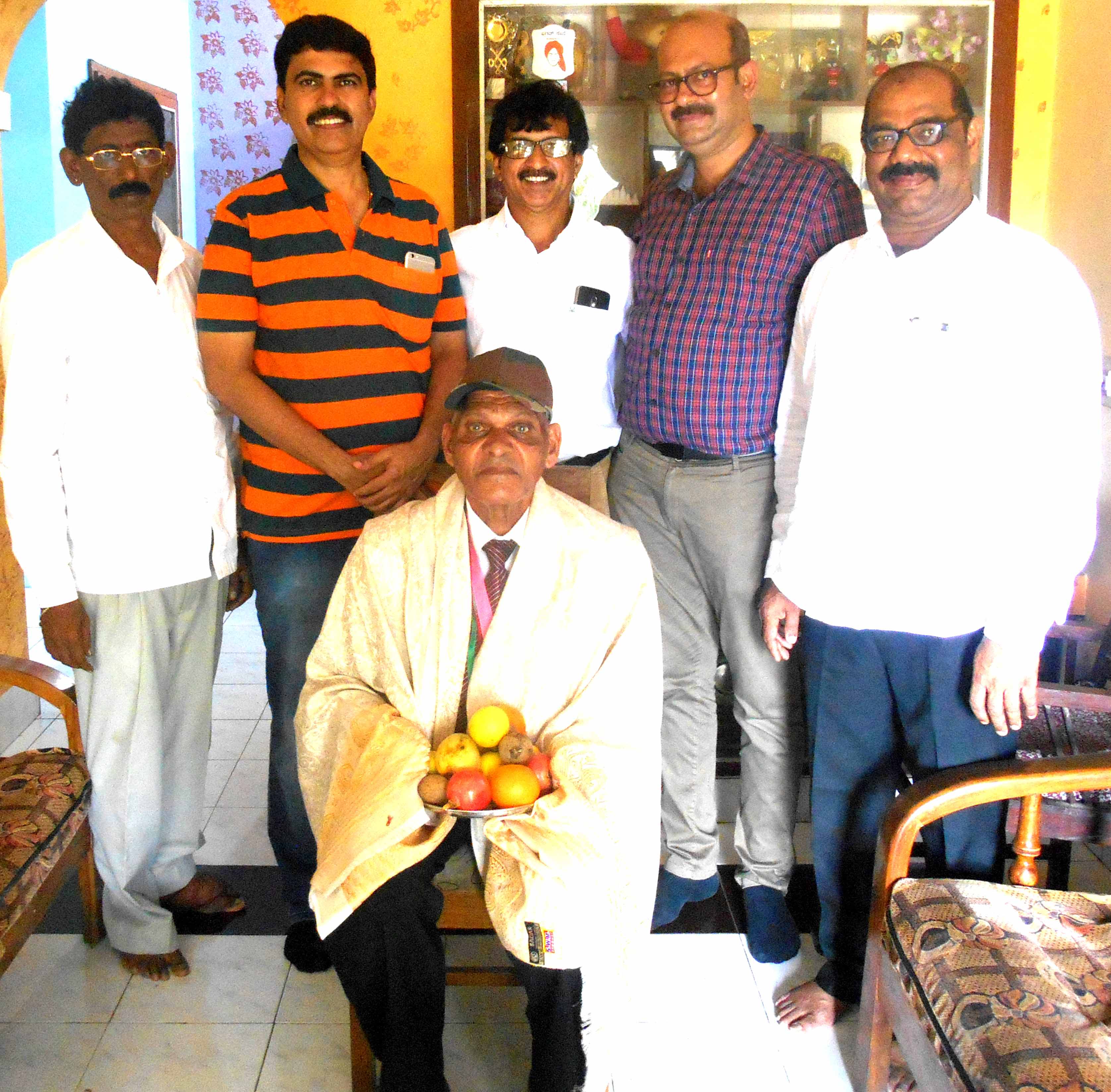 ನಿವೃತ್ತ ಜಲಾಂತರ್ಗಾಮಿ ಜಯಶೆಟ್ಟಿಗೆ ರೋಟರಿ ಸನ್ಮಾನ